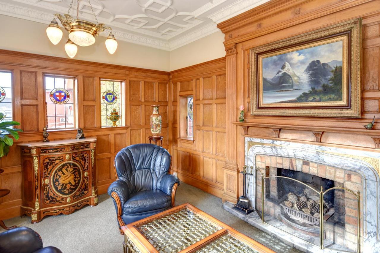 Fletcher Lodge Mosgiel Exteriör bild